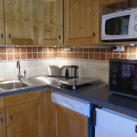 Apartment Duplex Montagnard 6 Pers Avec Piscine Et Loggia, Areches